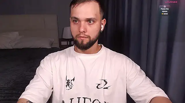 ChillyXO Webcam Show