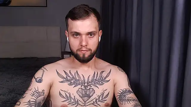 ChillyXO's Webcam Show