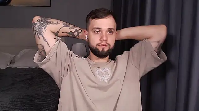 ChillyXO's Webcam Show