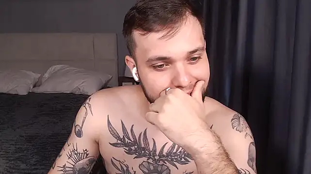 ChillyXO's Webcam Show