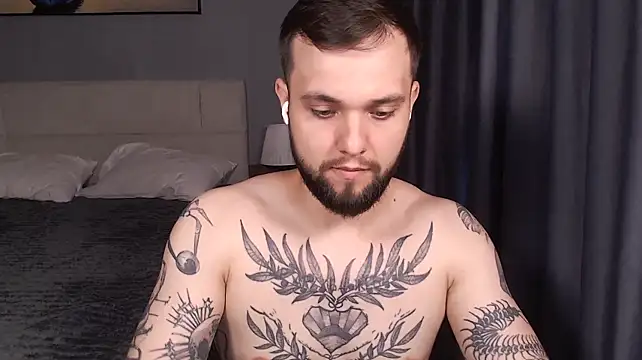 Show modela ChillyXO na web-kameri