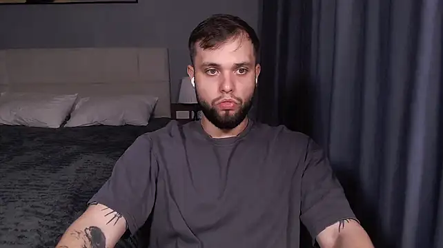 Вебкам-шоу ChillyXO