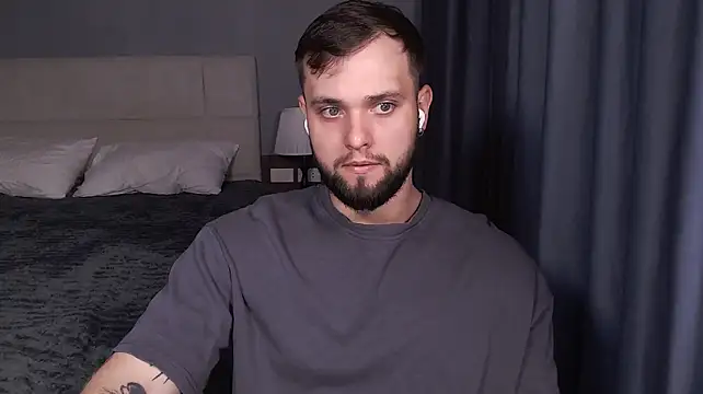 ChillyXO 在線直播表演