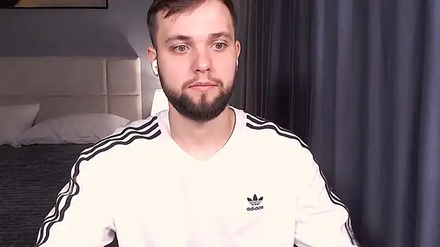 ChillyXO Webcam Show