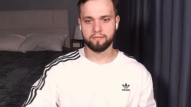 ChillyXO 在線直播表演