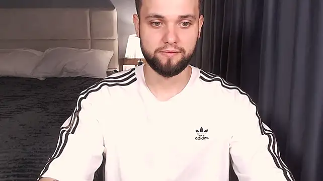 ChillyXO 在線直播表演