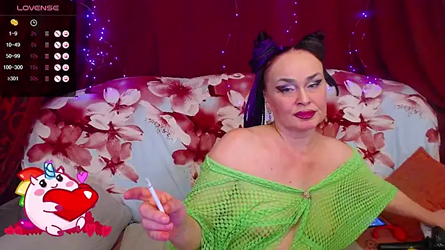 hotzlata: онлайн-секс-чат