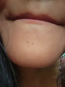 Aruna-1's Live XXX Chat