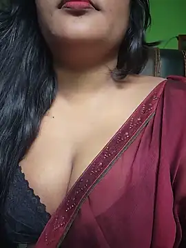 Aruna-1 Adlı Modelin Canlı XXX Sohbeti