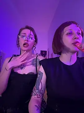 Dooubletroublee Pertunjukan Webcam
