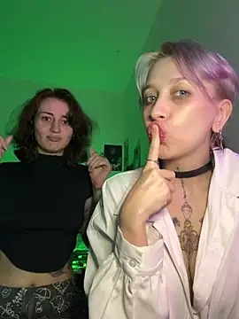 Dooubletroublee Webcamshow
