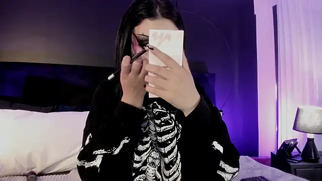 دردشة Adeelinee الجنسية المباشرة