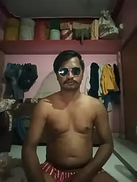 Kartik_bbc_indian élő XXX-chatje