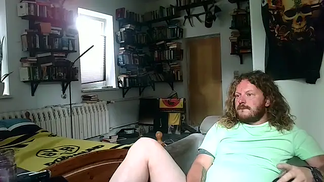 הופעת וובקאם של sunr1sa