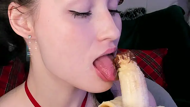 Pokazy przed kamerką – LisaMooore