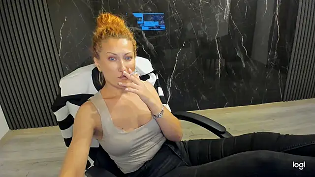 Chatroom XXX en direct de adore-me