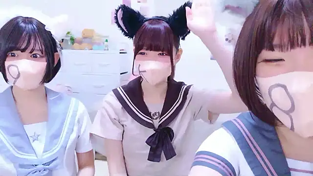 841_yayoi Pertunjukan Webcam