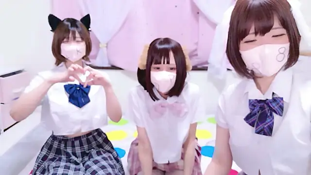 Pertunjukan Kamera Web 841_yayoi