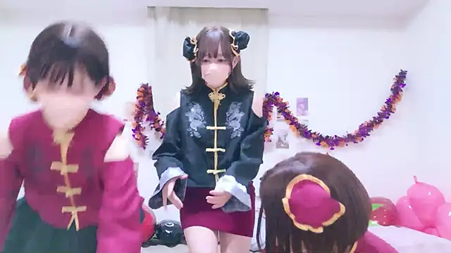 841_yayoi Pertunjukan Webcam