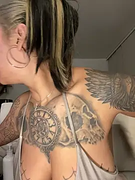 Webkamerová show Rae_Lil_White