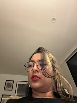 Rae_Lil_White Webcam-Show