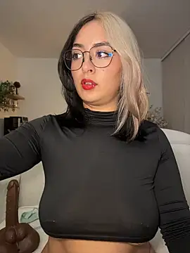 Rae_Lil_White's Webcam Show
