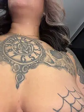 Rae_Lil_White Webcam-Show