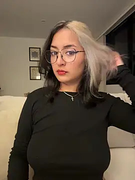 Rae_Lil_White Adlı Modelin Web Kamerası Şovu