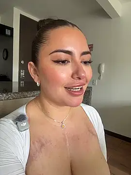 sukhakunis1 Live XXX-Chat