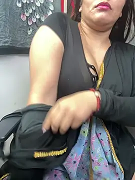 Chat +18 de dayadubey_ ao vivo
