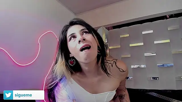 Sara_Foxx1 Live XXX-Chat