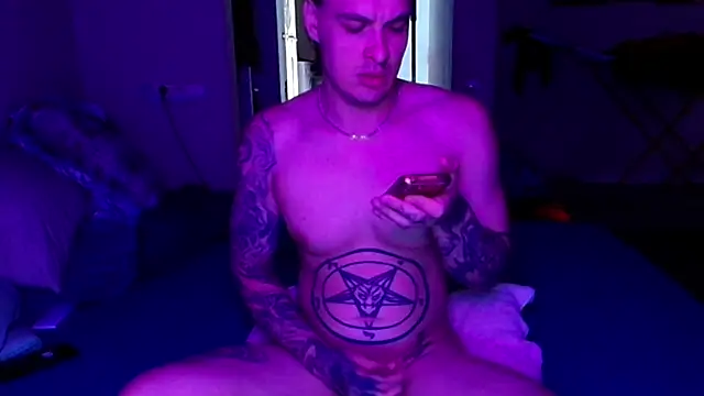 Pokazy przed kamerką – baphomet_from_ice