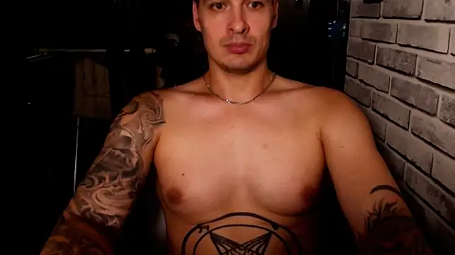 הופעת וובקאם של baphomet_from_ice