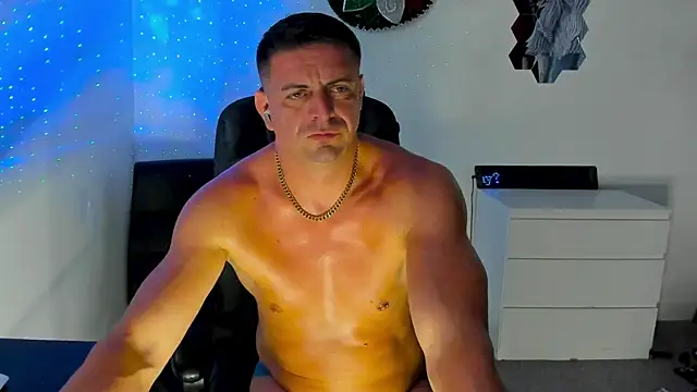 Show modela petr37pol na web-kameri