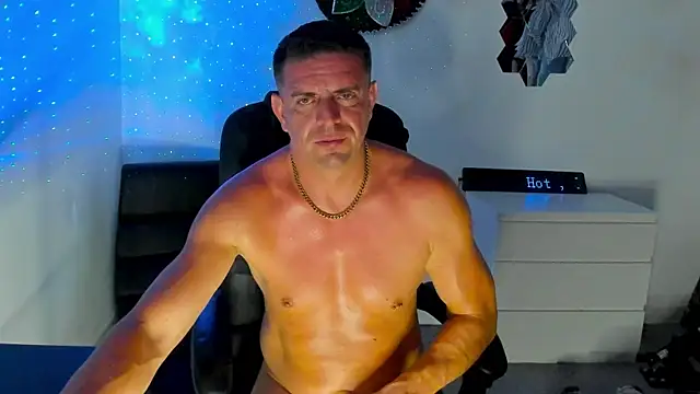Show modela petr37pol na web-kameri