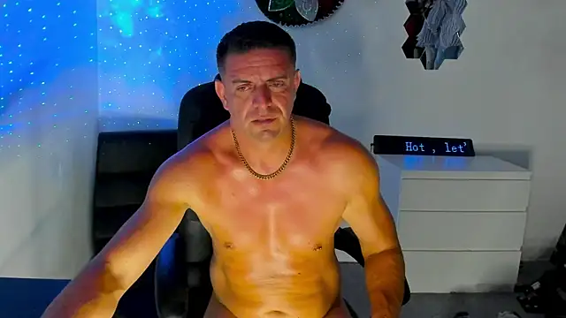 petr37pol 在線直播表演