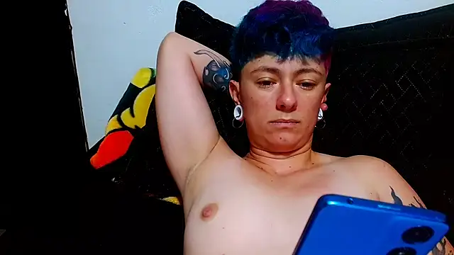 tomboyblue's Live XXX Chat