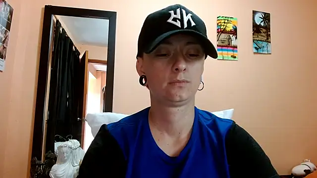 tomboyblue's Live XXX Chat
