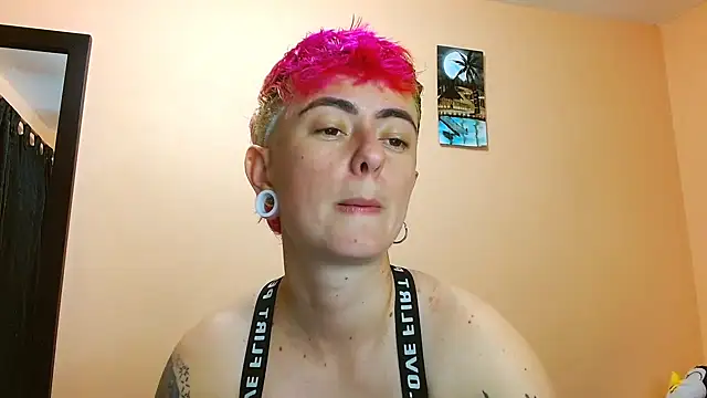 Chat +18 de tomboyblue ao vivo