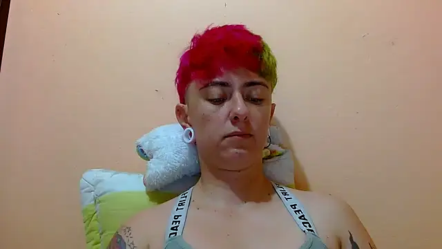 tomboyblue Chat XXX in diretta