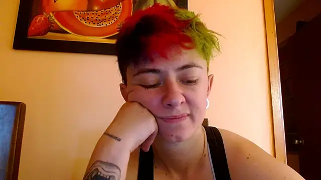 XXX chat uživo modela tomboyblue