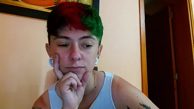 tomboybluen Live XXX chat