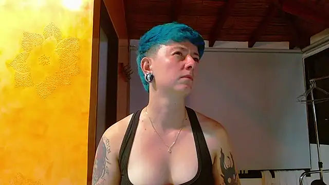Chat +18 de tomboyblue ao vivo