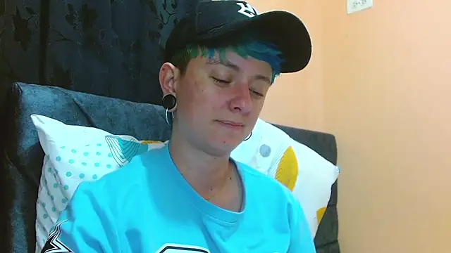 tomboyblue Chat XXX in diretta