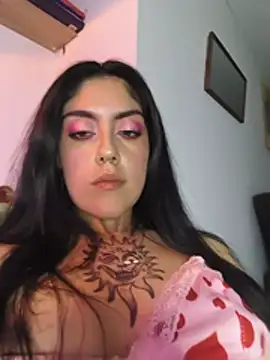 XXX chat uživo modela Mazikeen--
