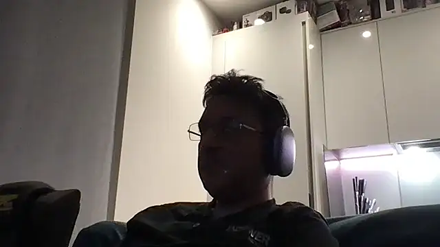TheSexLegend Show in webcam