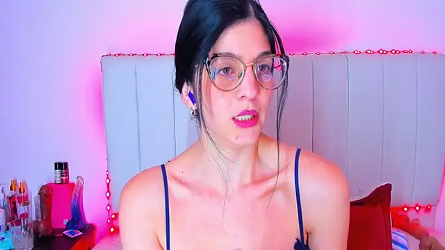 Czat XXX na żywo – caro_lyne_