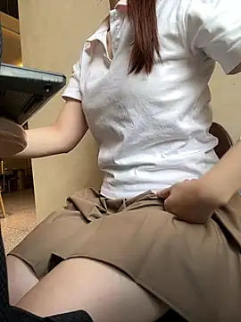 Lina-Xuka81's Live XXX Chat