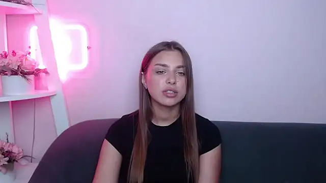 MilanaAngelAs' Live XXX Chat