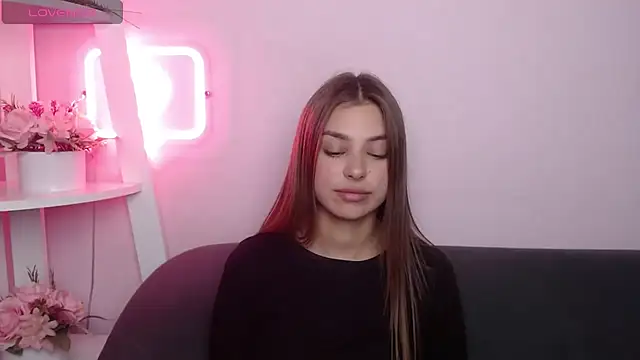 MilanaAngelAs' Live XXX Chat